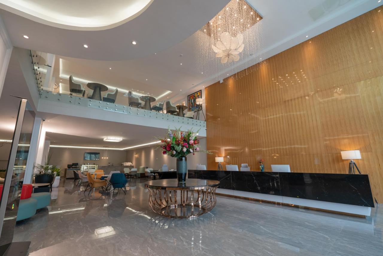 Stay Easy Plus Hotel Адис Абеба Екстериор снимка