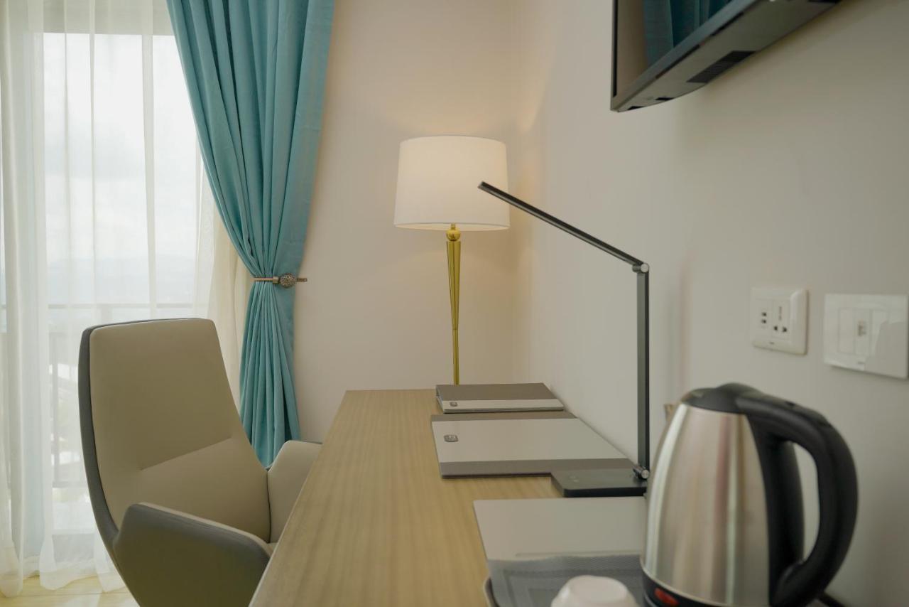 Stay Easy Plus Hotel Адис Абеба Екстериор снимка